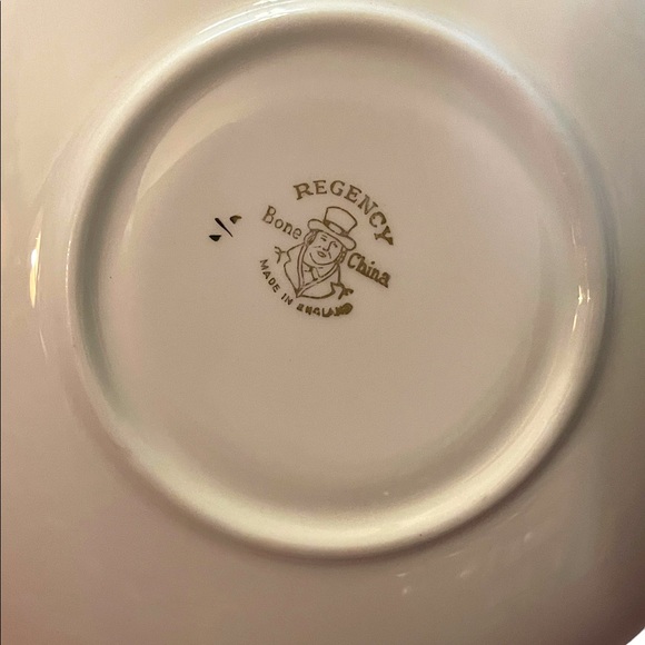 Vintage Regency tea cup & saucer pink flower floral fine china - Picture 4 of 6